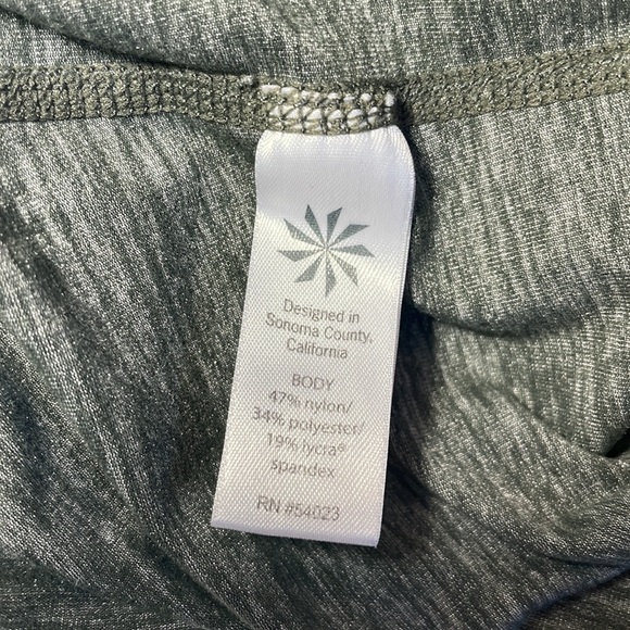 Athleta Green Cropped Leggings 15” size XXS - Picture 5 of 5